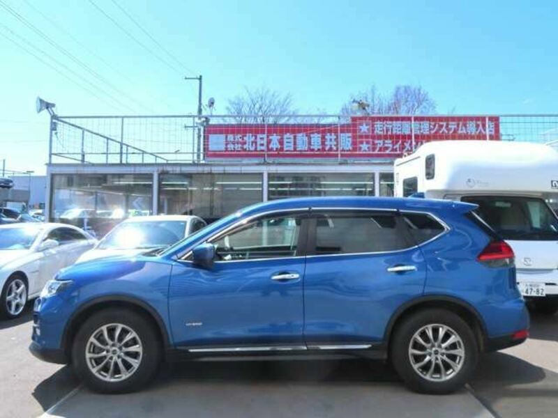 X-TRAIL