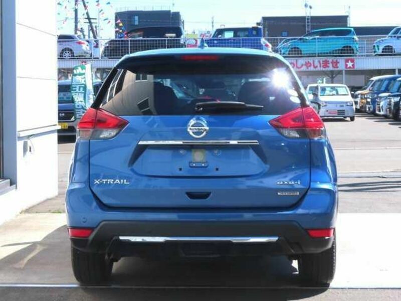 X-TRAIL