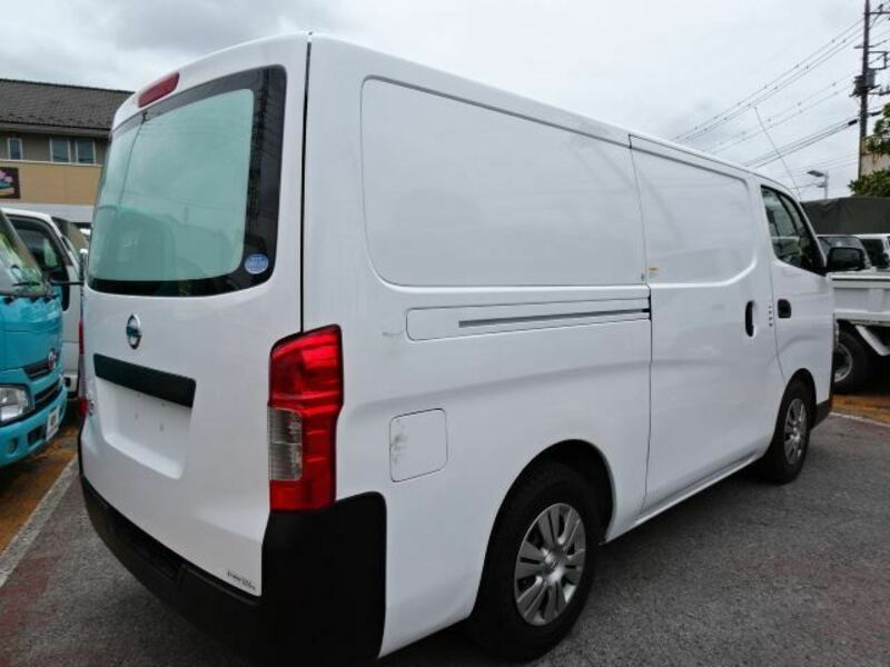 CARAVAN VAN