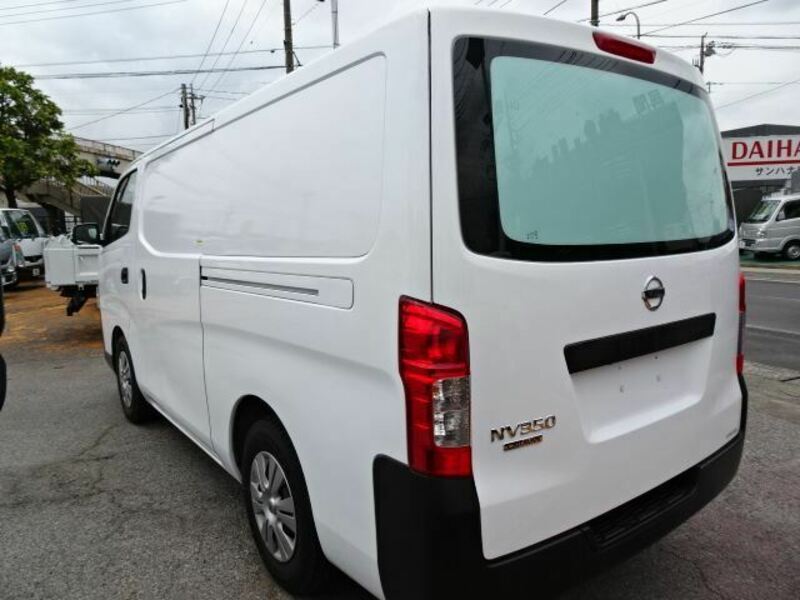 CARAVAN VAN