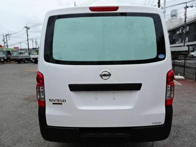 CARAVAN VAN