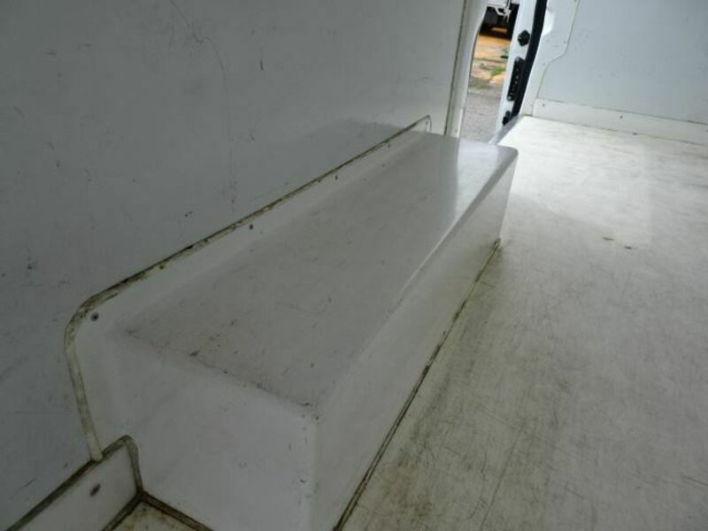 CARAVAN VAN