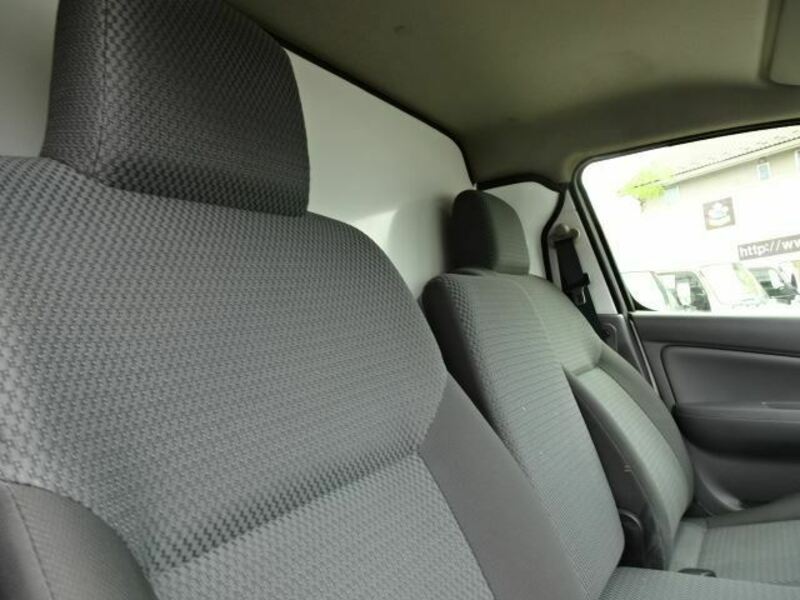 CARAVAN VAN