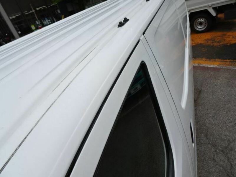 CARAVAN VAN