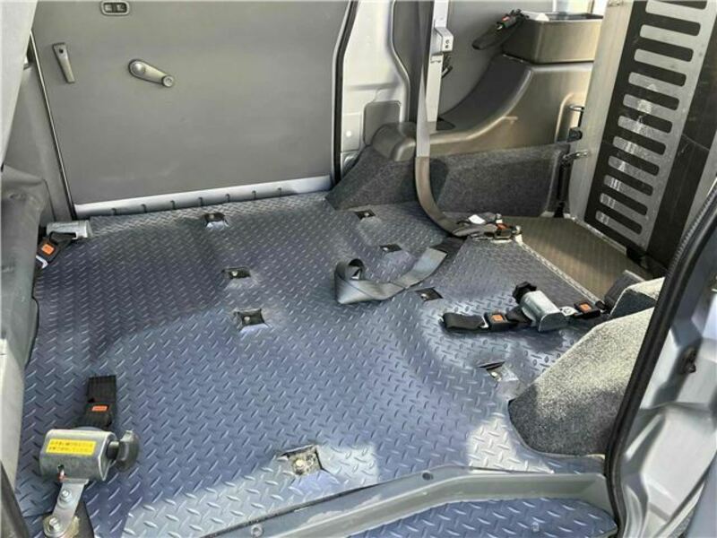 CLIPPER VAN