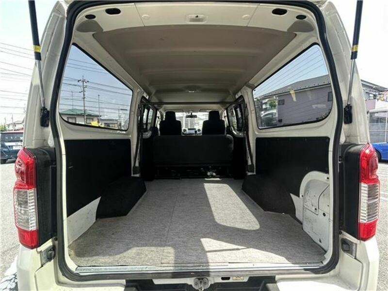 NV350 CARAVAN