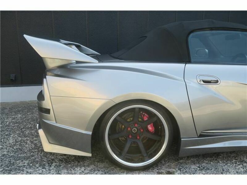 S2000-8
