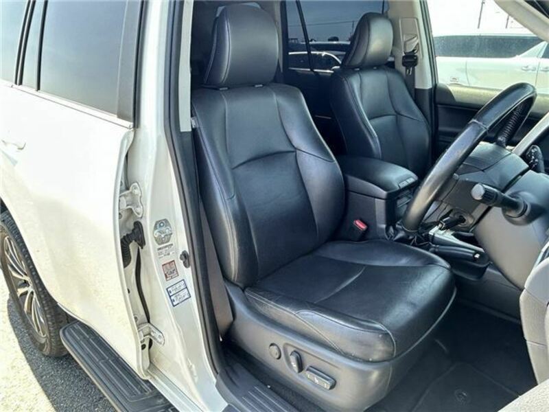 LAND CRUISER PRADO-15