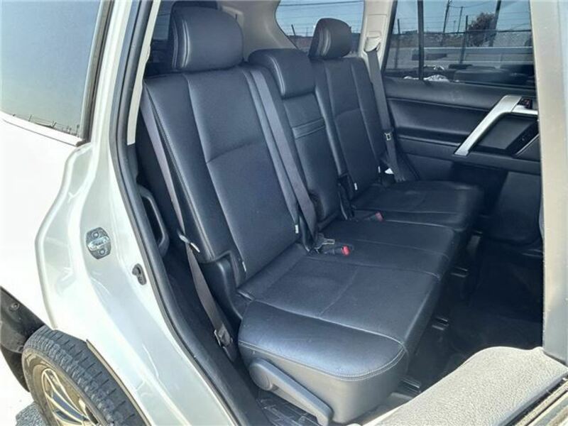 LAND CRUISER PRADO-17