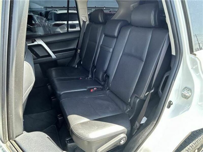 LAND CRUISER PRADO-20