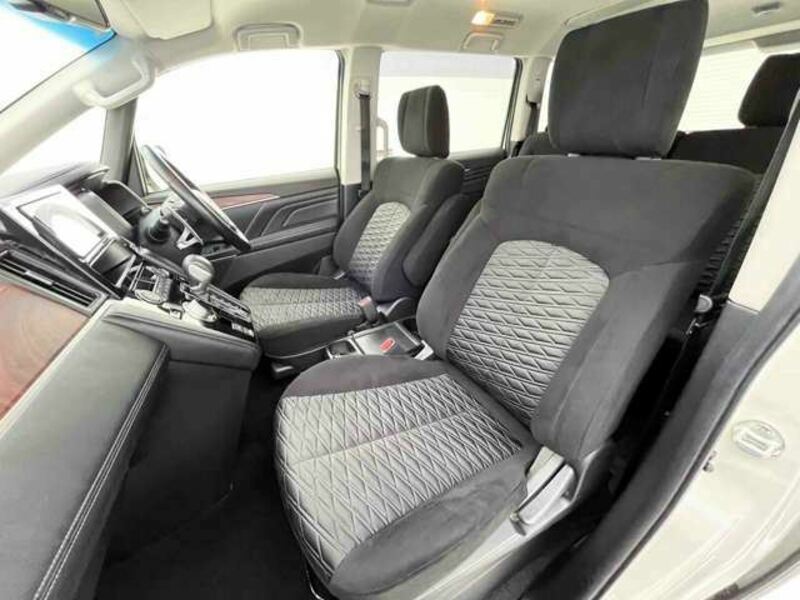 DELICA D5