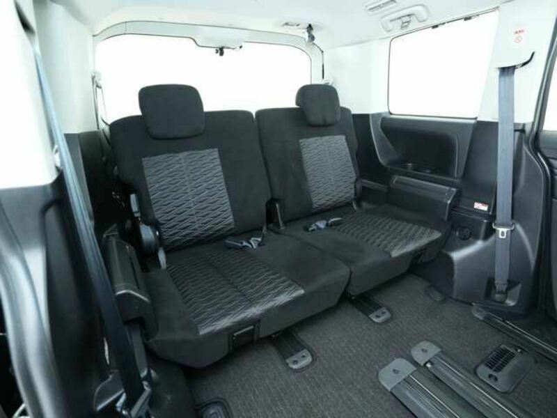 DELICA D5