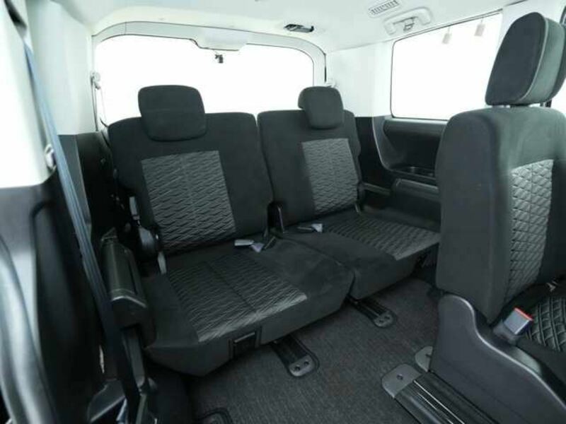 DELICA D5