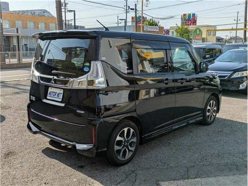 DELICA D2