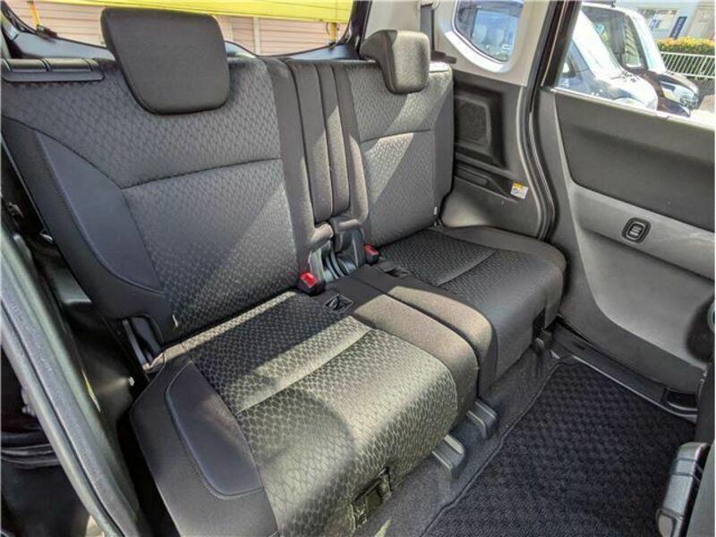 DELICA D2