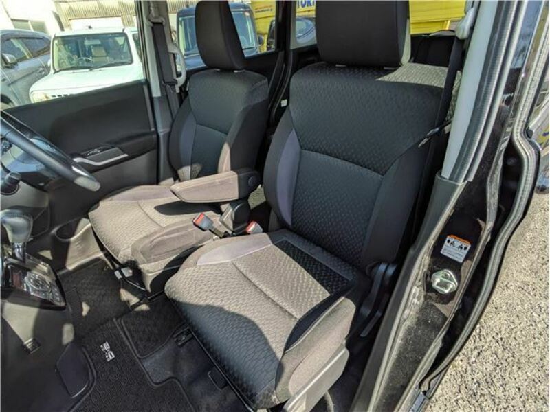 DELICA D2