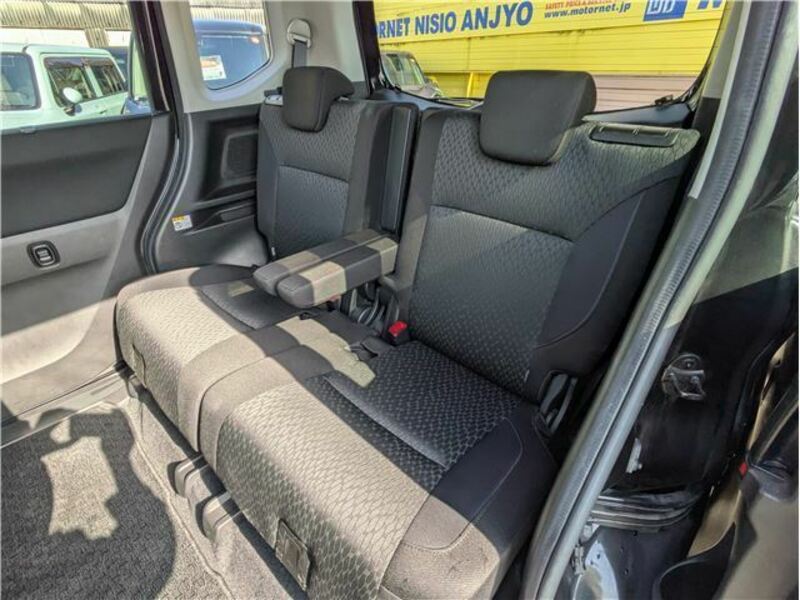 DELICA D2