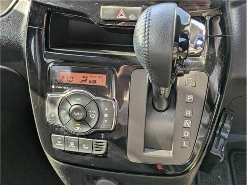 DELICA D2