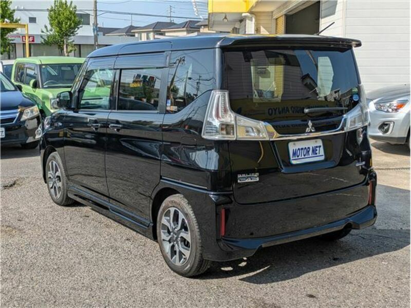 DELICA D2