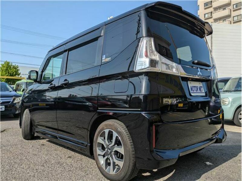 DELICA D2