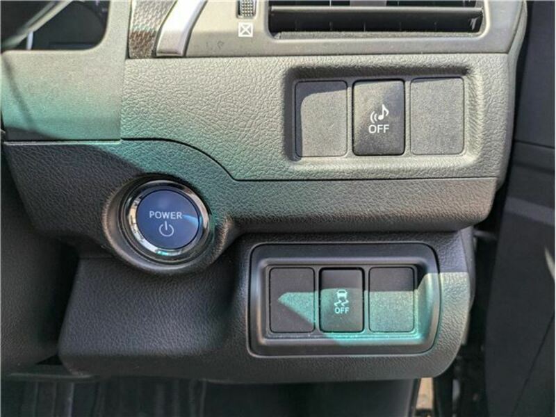CAMRY-26