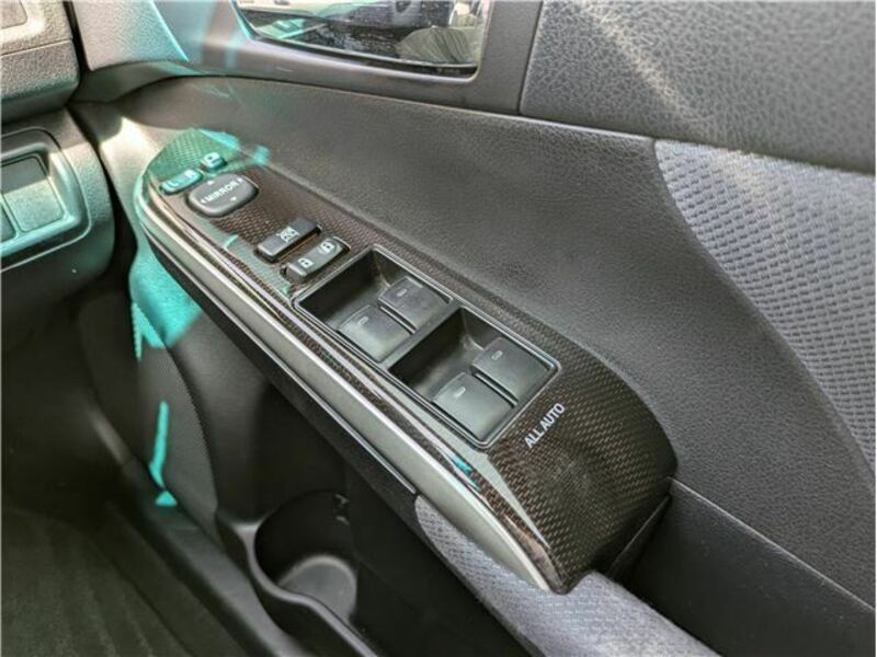 CAMRY-28