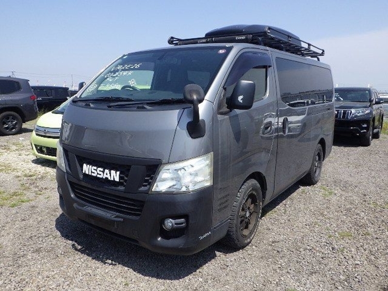 NISSAN　CARAVAN