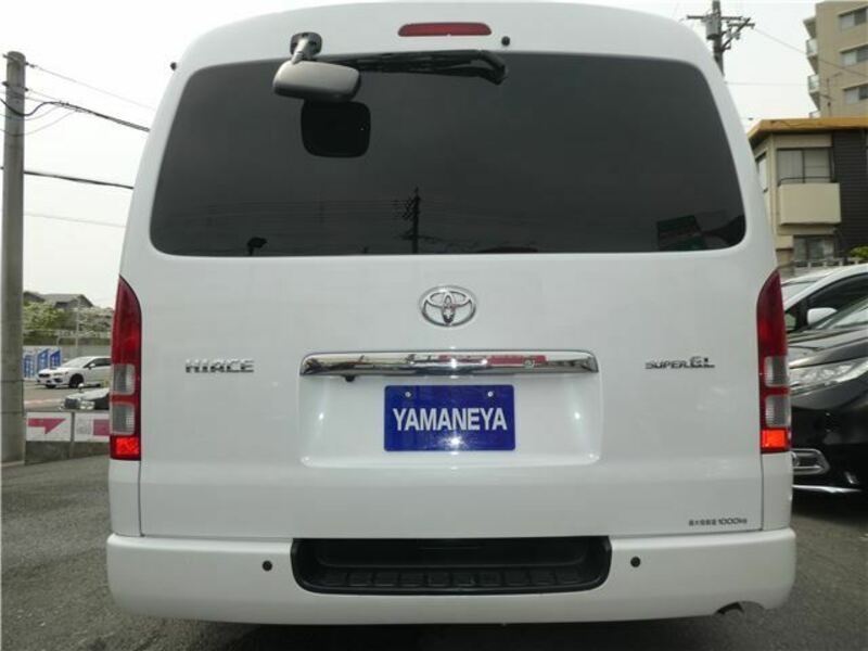 HIACE VAN