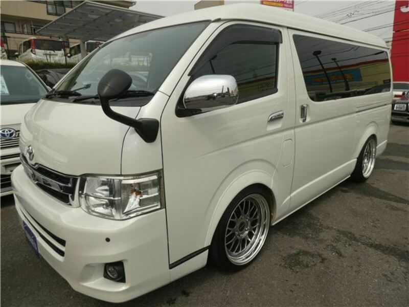 HIACE VAN