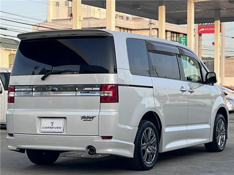 DELICA D5