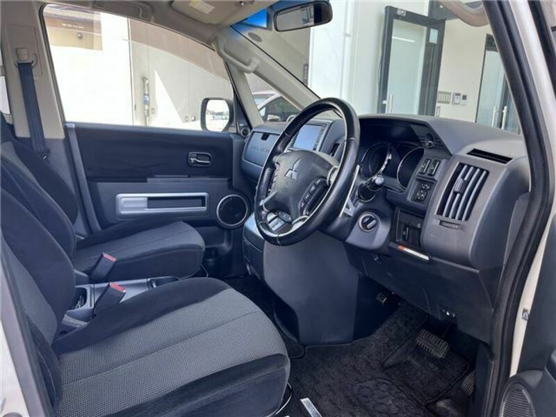 DELICA D5