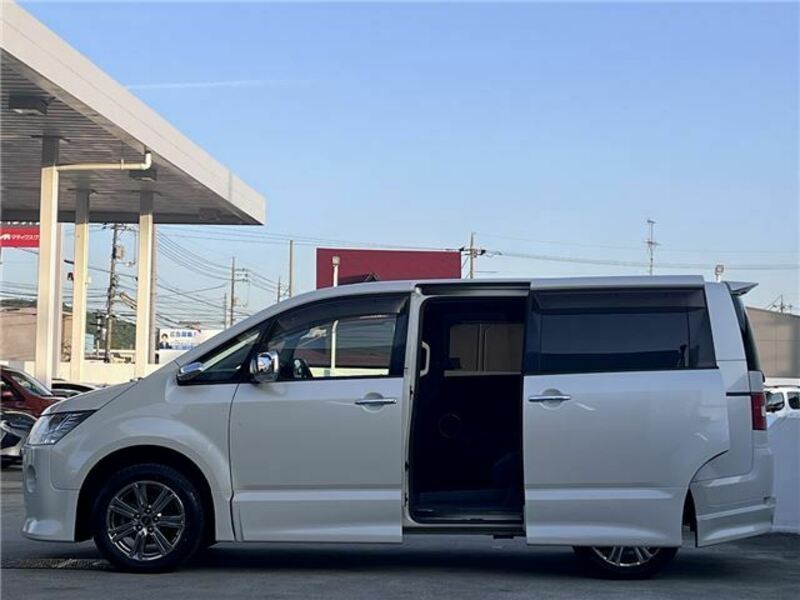 DELICA D5