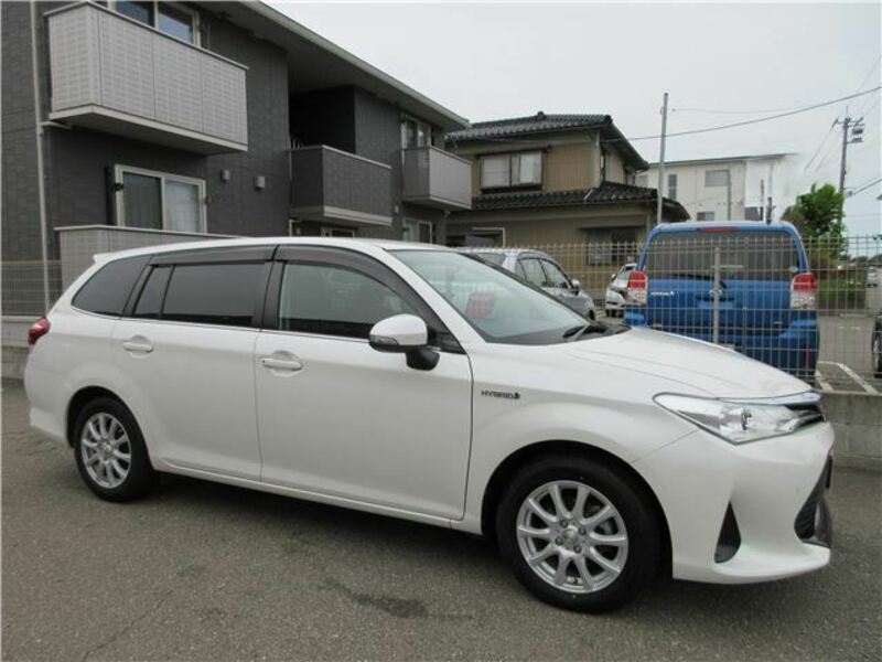 COROLLA FIELDER