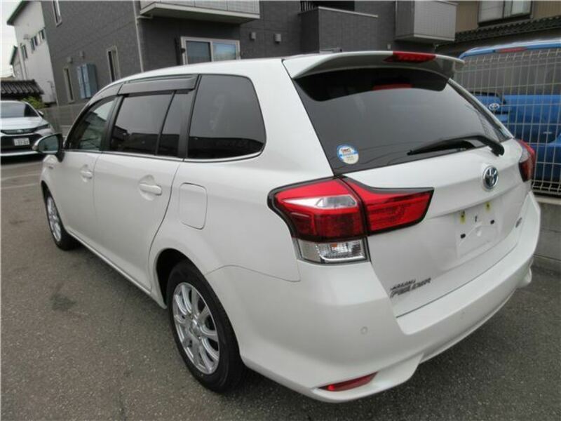 COROLLA FIELDER