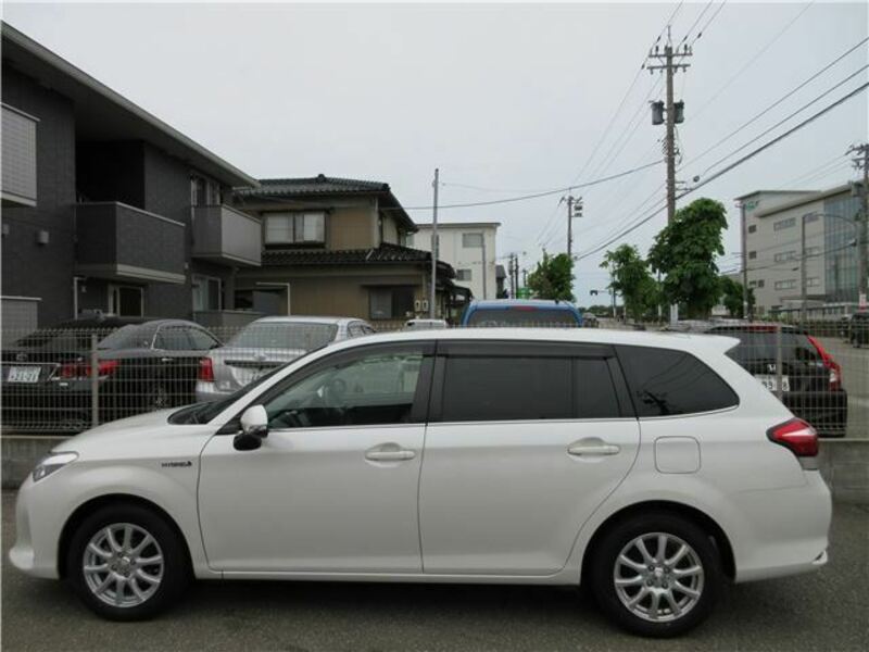 COROLLA FIELDER
