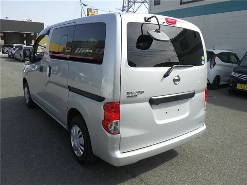 NV200 VANETTE-2