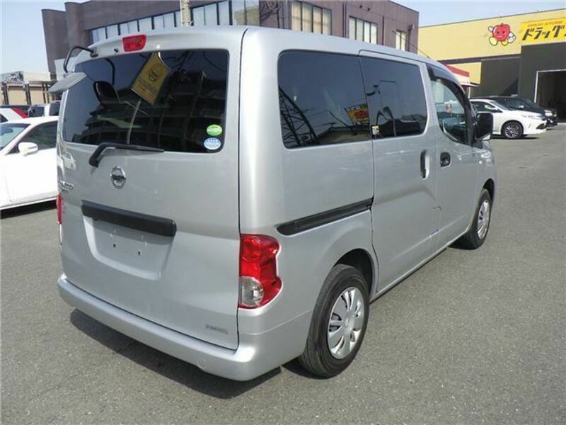 NV200 VANETTE-3