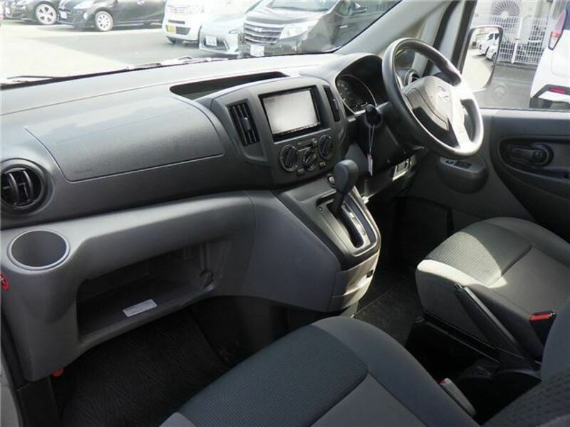 NV200 VANETTE-6