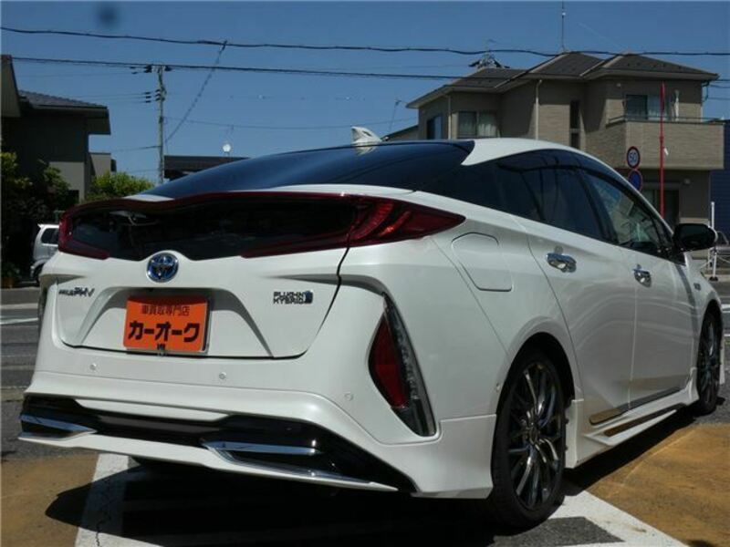 PRIUS PHV