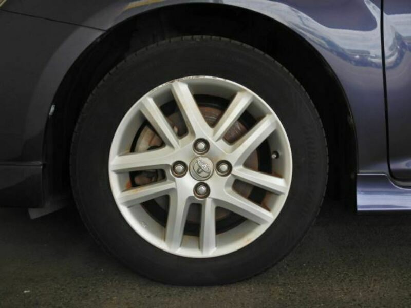 COROLLA FIELDER