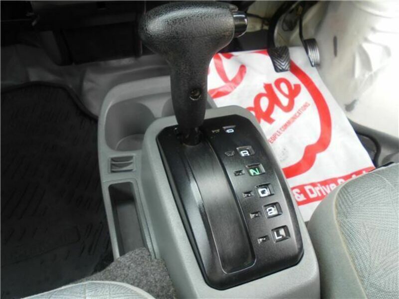 MINICAB TRUCK-9