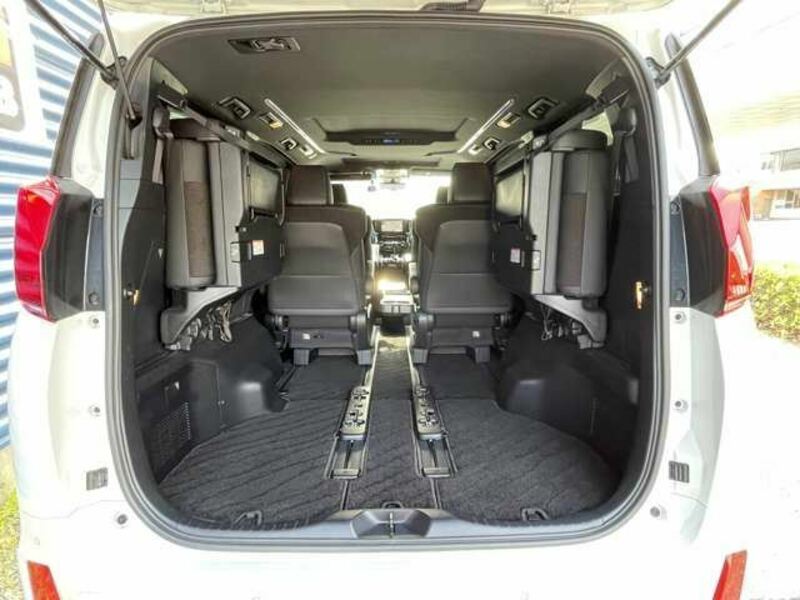 ALPHARD-12