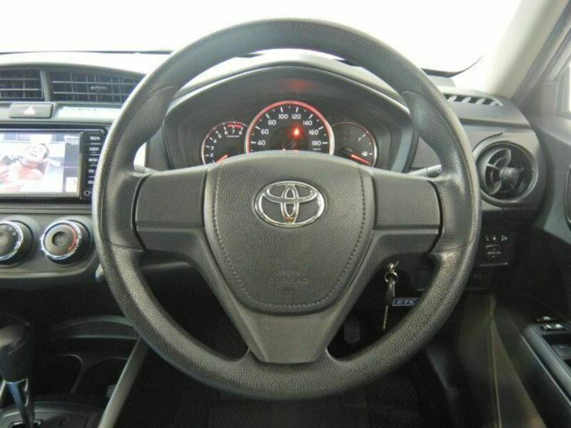 COROLLA FIELDER