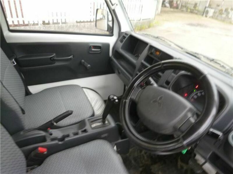 MINICAB TRUCK
