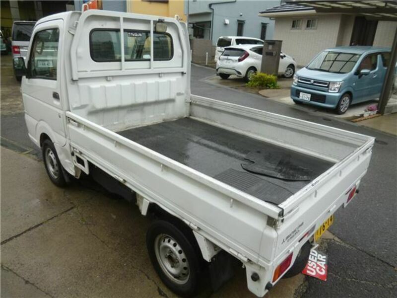 MINICAB TRUCK