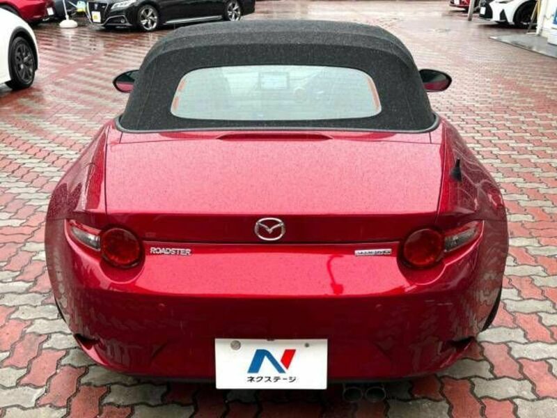 ROADSTER