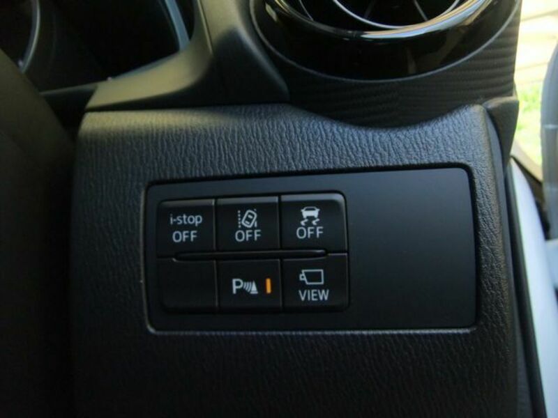 MAZDA2-8