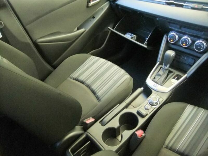 MAZDA2-16