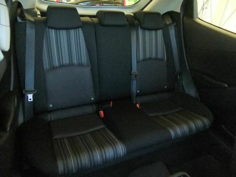MAZDA2-18