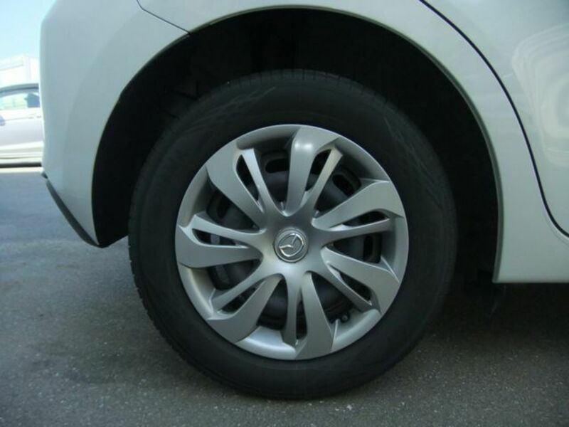 MAZDA2-26